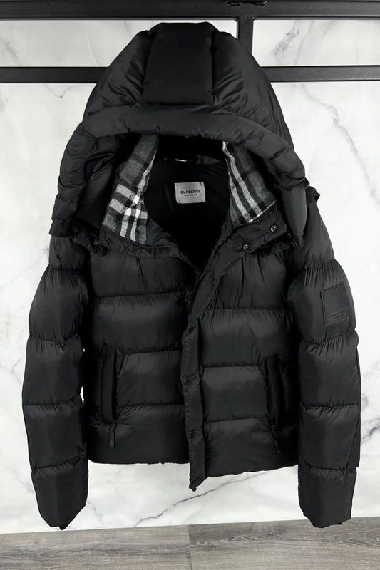 BURBERRY - Detachable sleeve hooded puffer jacket